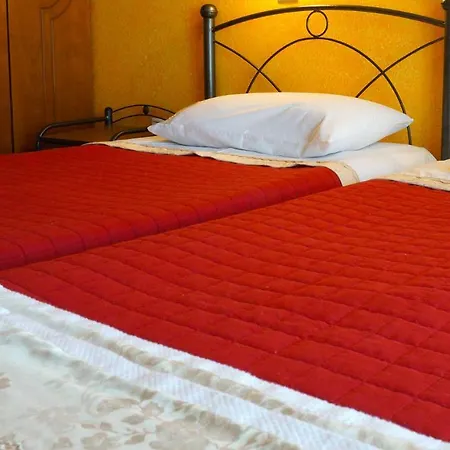 Irini Kiki Appartamento Agios Georgios Pagon