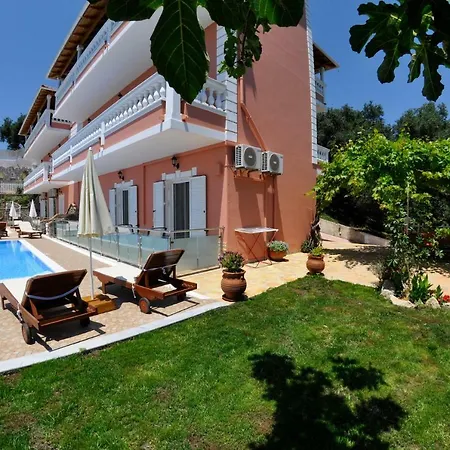 Irini Kiki Appartamento Agios Georgios Pagon